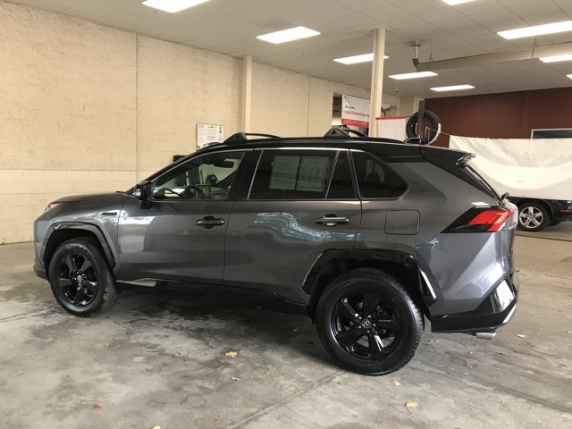2021 Toyota RAV4 Hybrid XSE photo 6