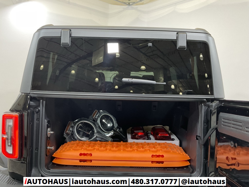 2022 Ford Bronco Black Diamond photo 13