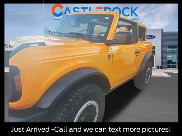 2022 Ford Bronco 2-Door Base's photo