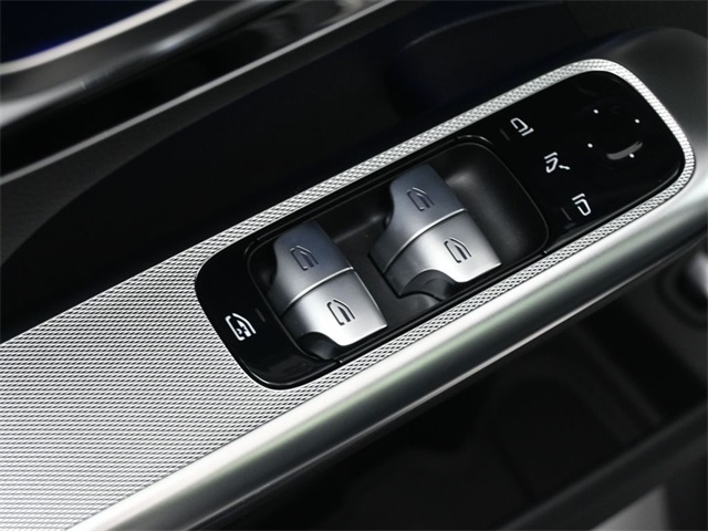 2026 Mercedes Benz GLC 300 4MATIC photo 8