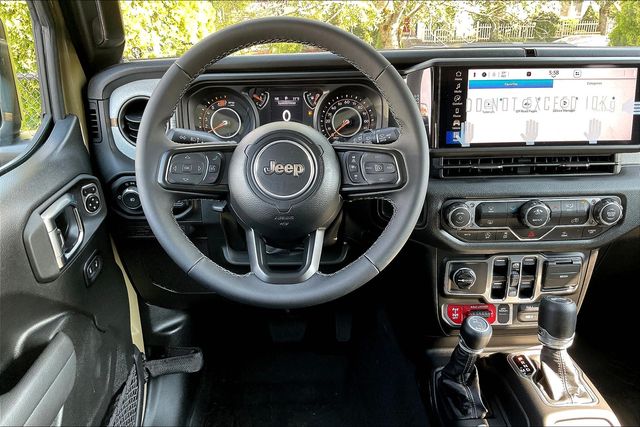 2025 Jeep Wrangler Willys photo 15