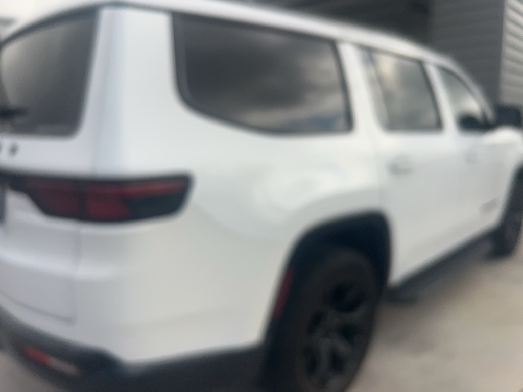 2023 Jeep Wagoneer Series II photo 6