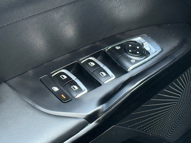 2023 Kia K5 GT-Line photo 32