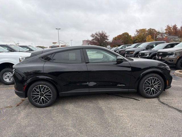 2025 Ford Mustang Mach-E Premium photo 2