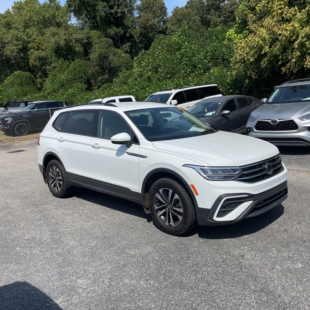 2022 Volkswagen Tiguan S photo 3