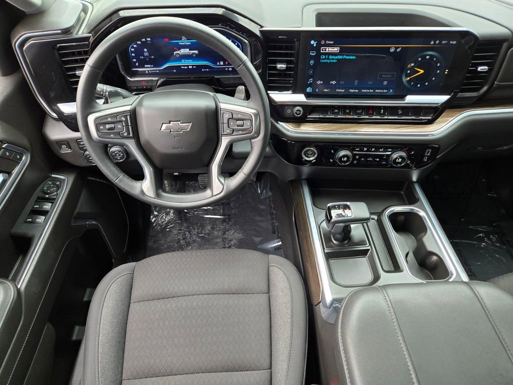 2023 Chevrolet Silverado 1500 RST photo 12