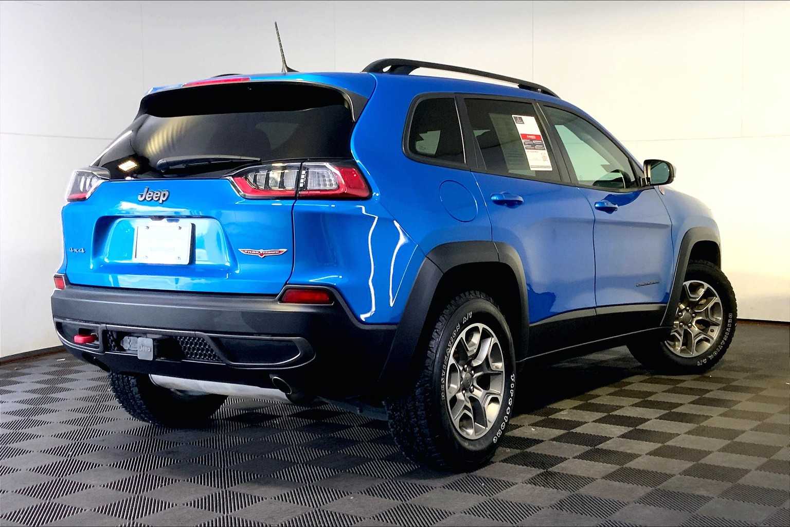 2022 Jeep Cherokee Trailhawk photo 7