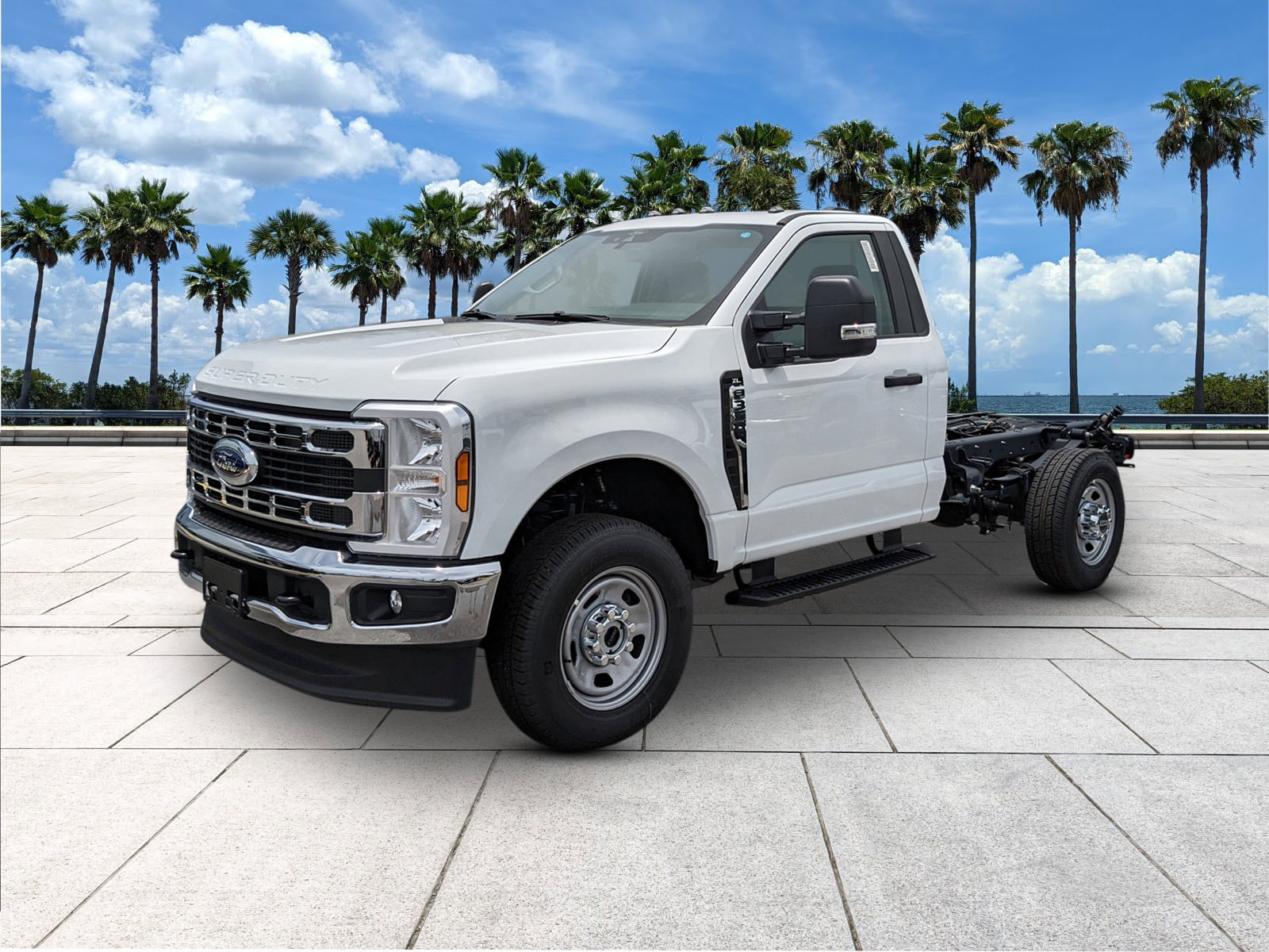 2025 Ford F-350 photo 4