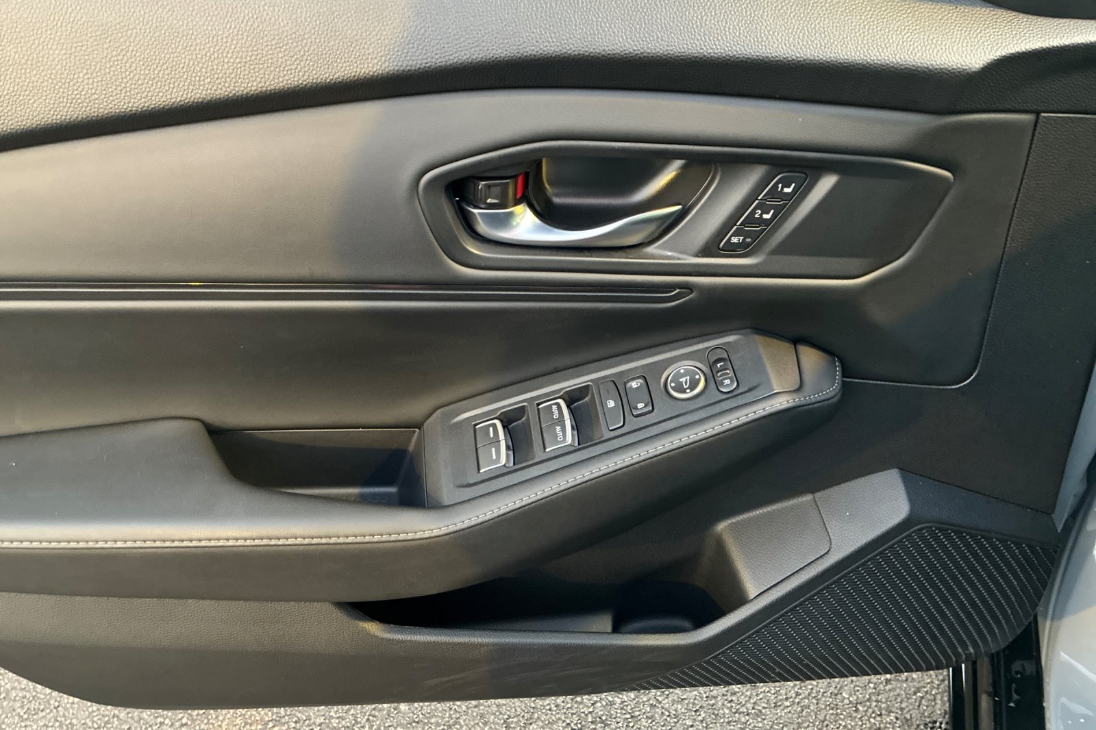 2024 Honda Accord Hybrid Sport-L photo 10