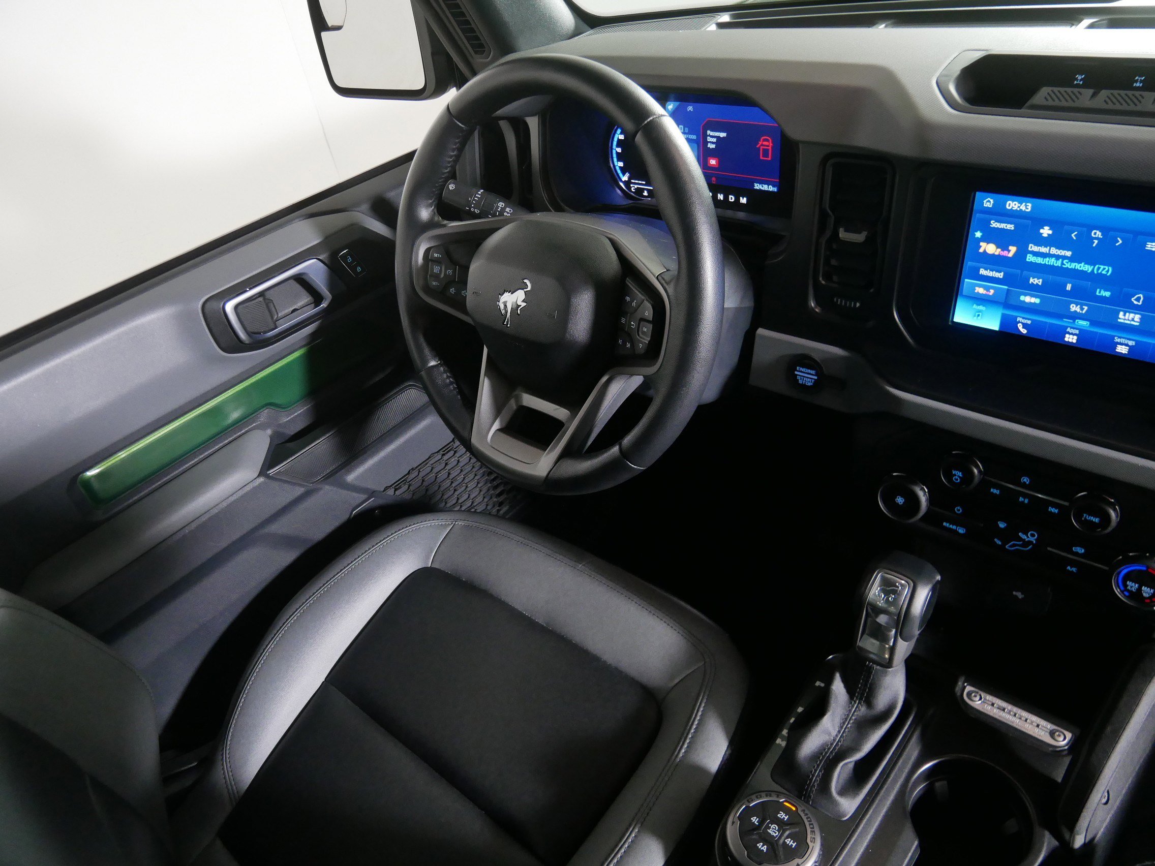 2023 Ford Bronco Big Bend photo 9