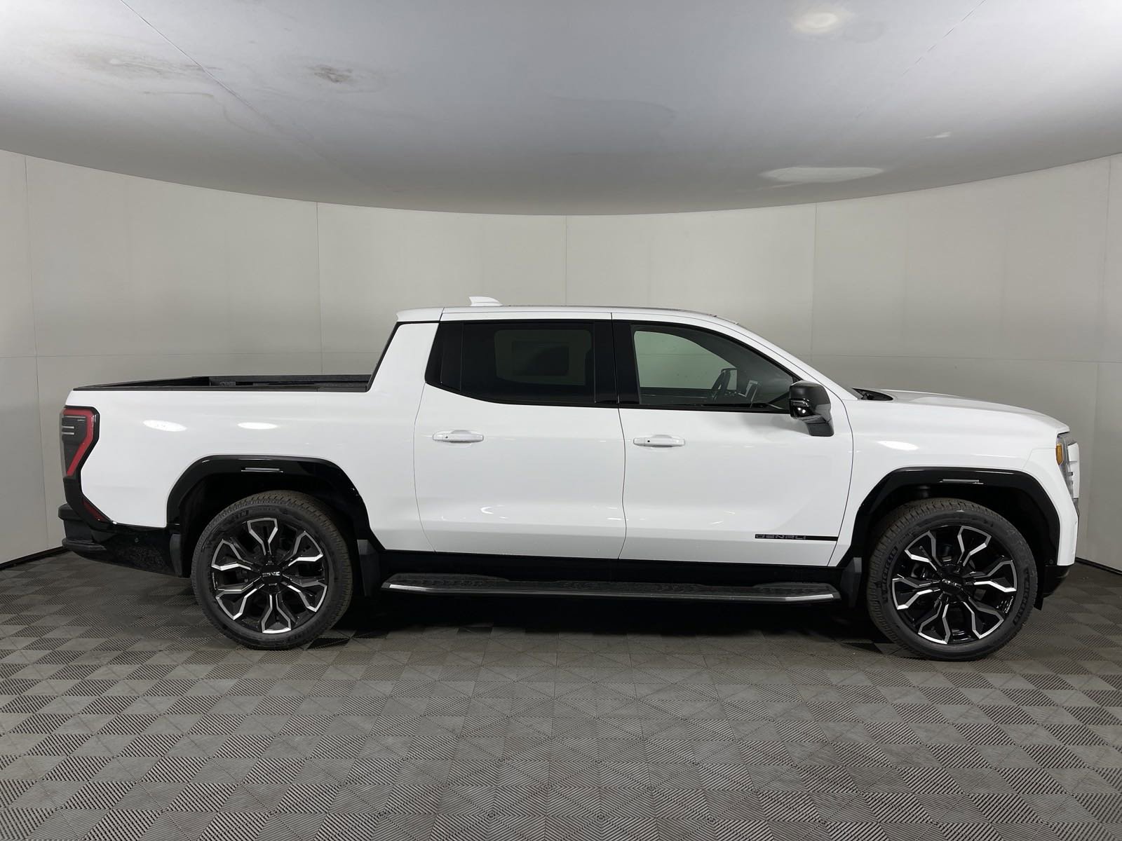 2025 Gmc Sierra EV Denali photo 4