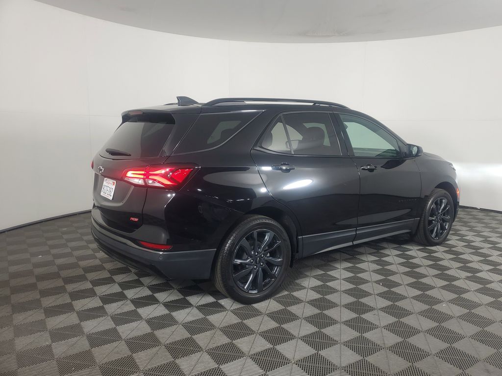 2023 Chevrolet Equinox RS photo 3