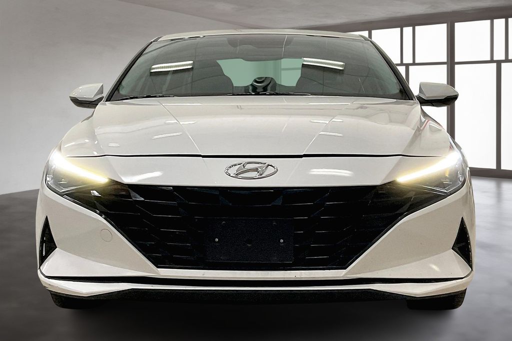 2023 Hyundai Elantra Hybrid Limited photo 3