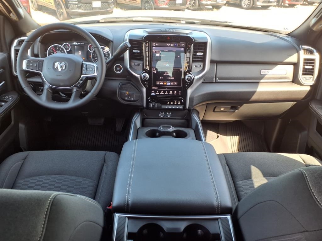 2025 Ram 2500 Big Horn photo 10
