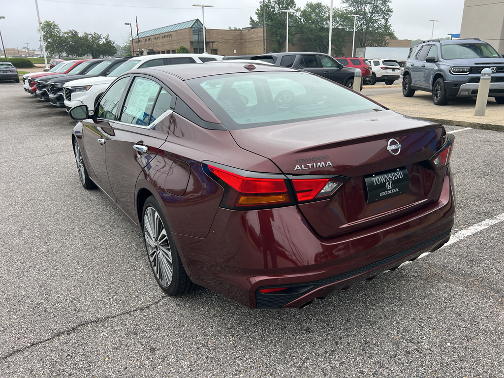 2023 Nissan Altima 2.5 SL photo 3