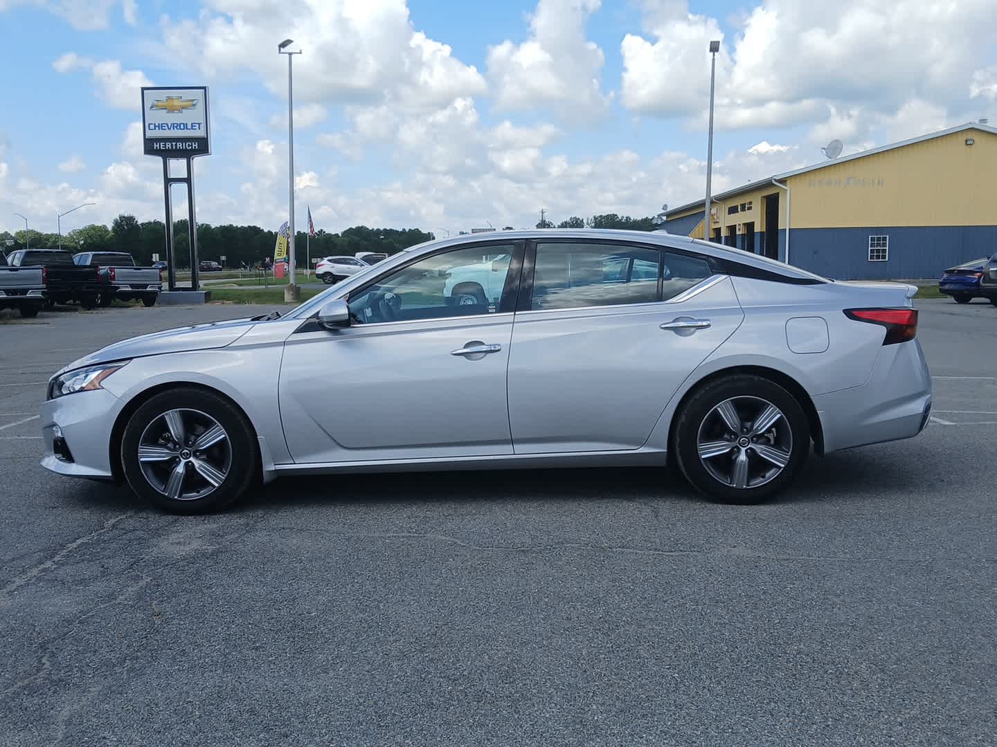 2022 Nissan Altima 2.5 SL photo 2