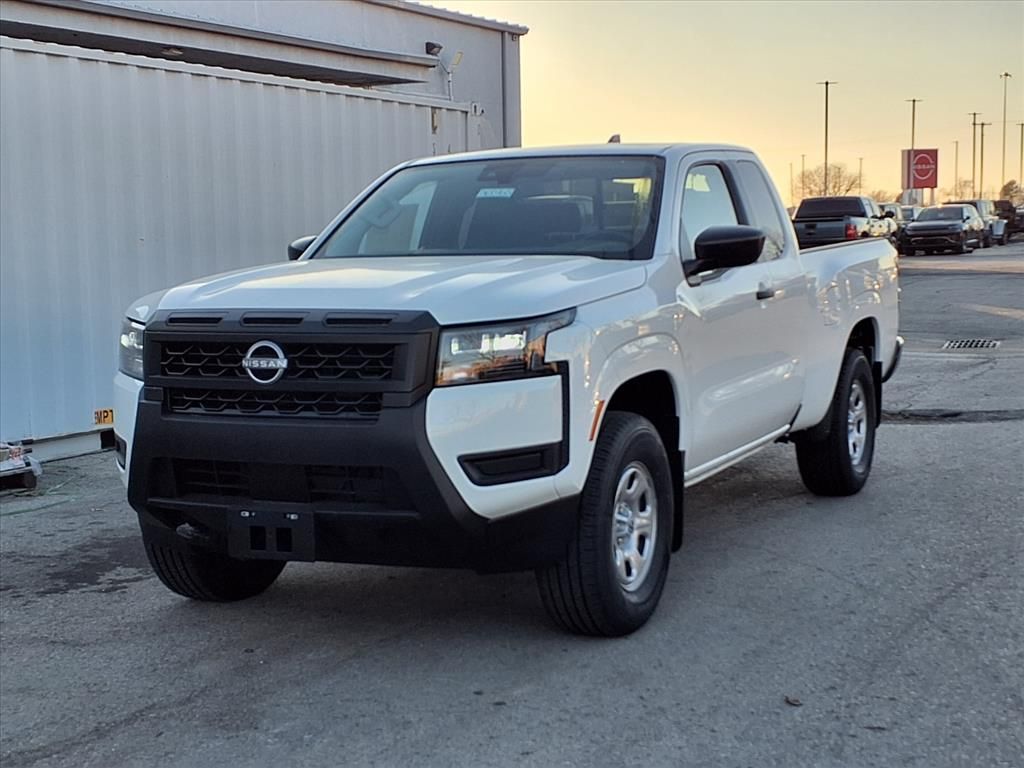 2026 Nissan Frontier S's photo