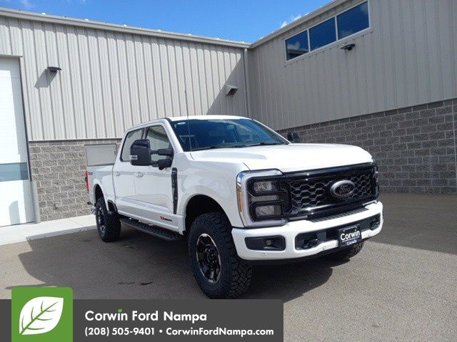 2025 Ford F-250 Super Duty Lariat's photo