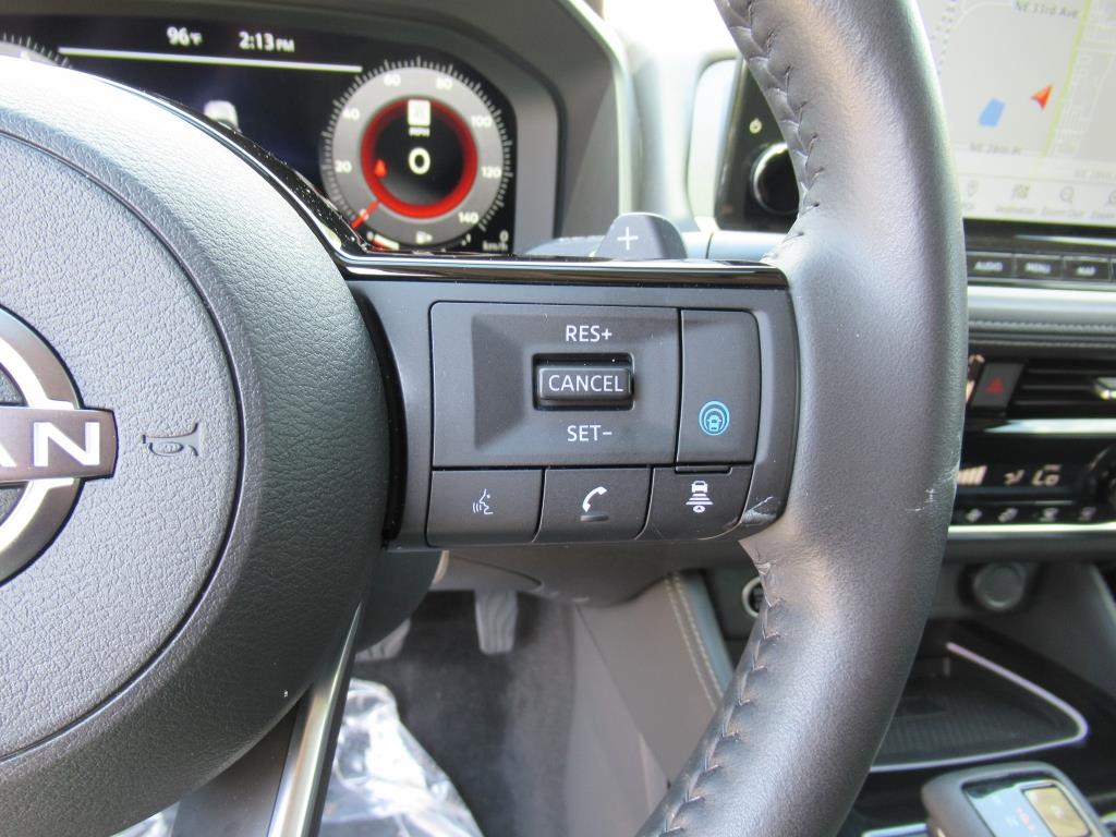 2023 Nissan Rogue Platinum photo 19