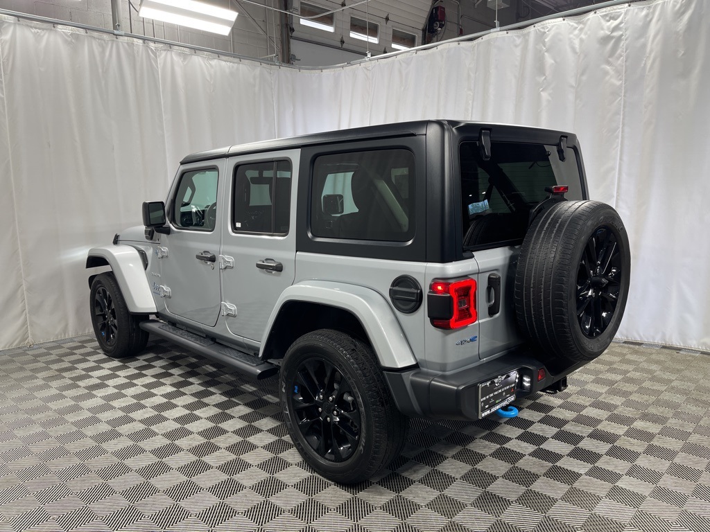 2023 Jeep Wrangler Sahara 4xe photo 4