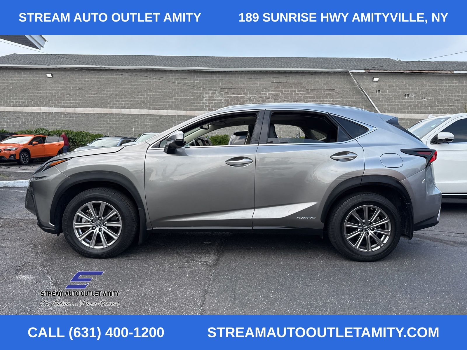 2021 Lexus NX 300h photo 4