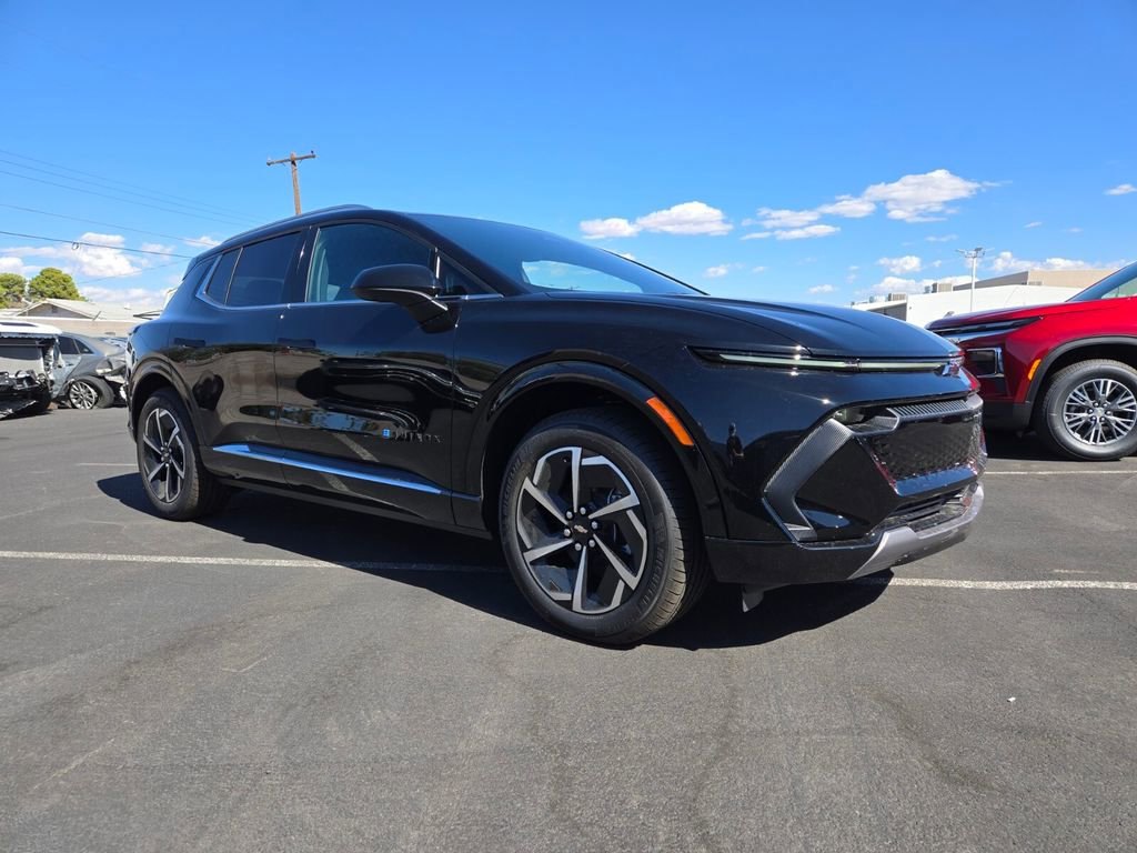 2025 Chevrolet Equinox EV LT's photo