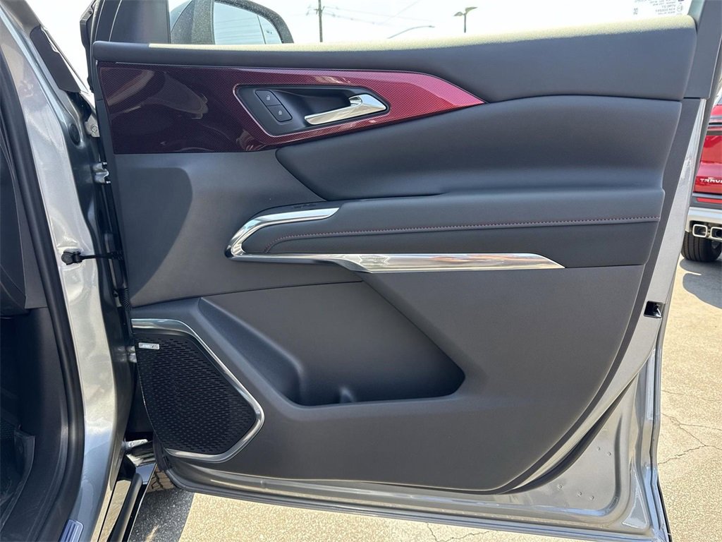 2026 Chevrolet Traverse RS photo 28