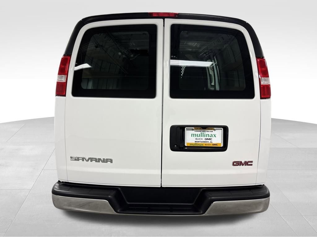 2023 Gmc Savana Cargo 2500 photo 10