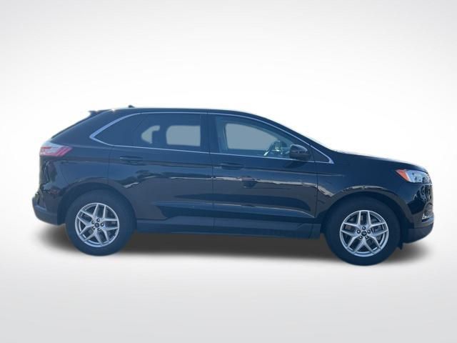 2022 Ford Edge SEL photo 6