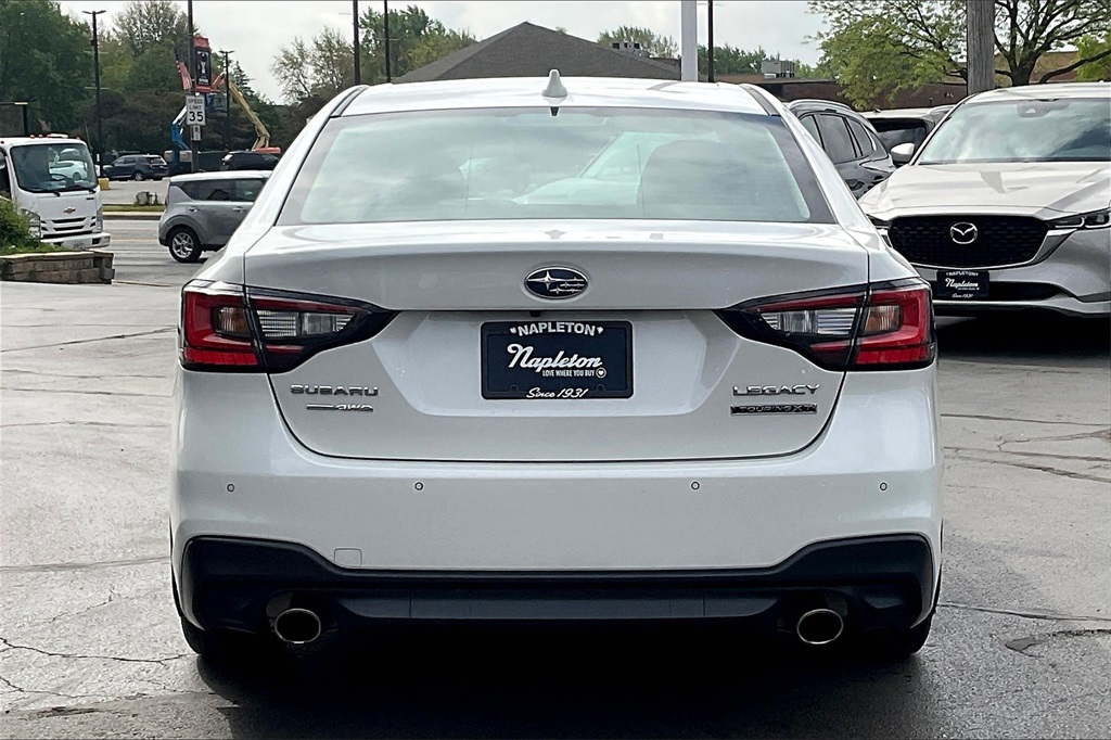 2023 Subaru Legacy Touring XT photo 3