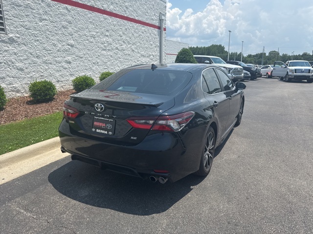 2024 Toyota Camry SE photo 5