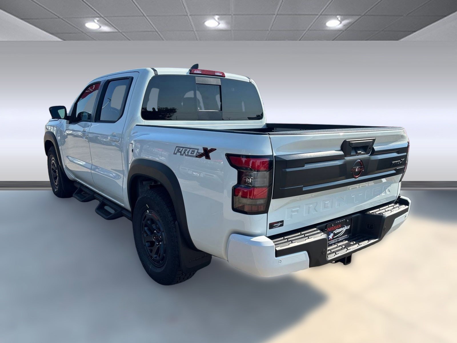 2026 Nissan Frontier Crew Cab PRO-X photo 3