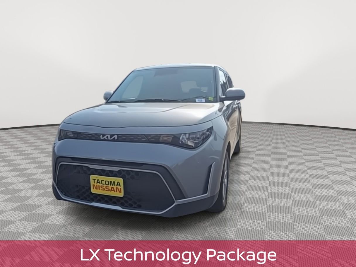2023 Kia Soul LX photo 3