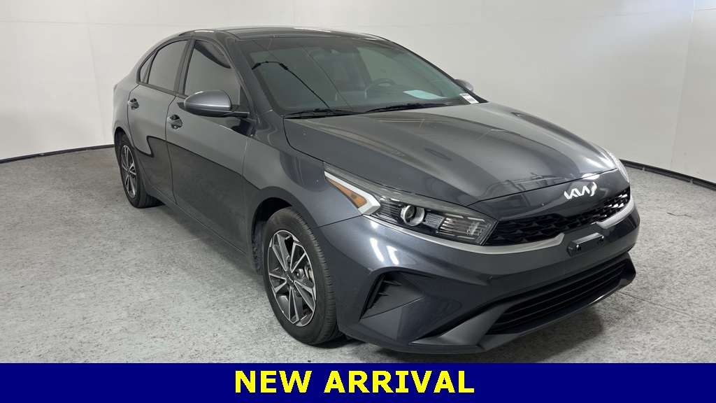 2023 Kia Forte LXS's photo