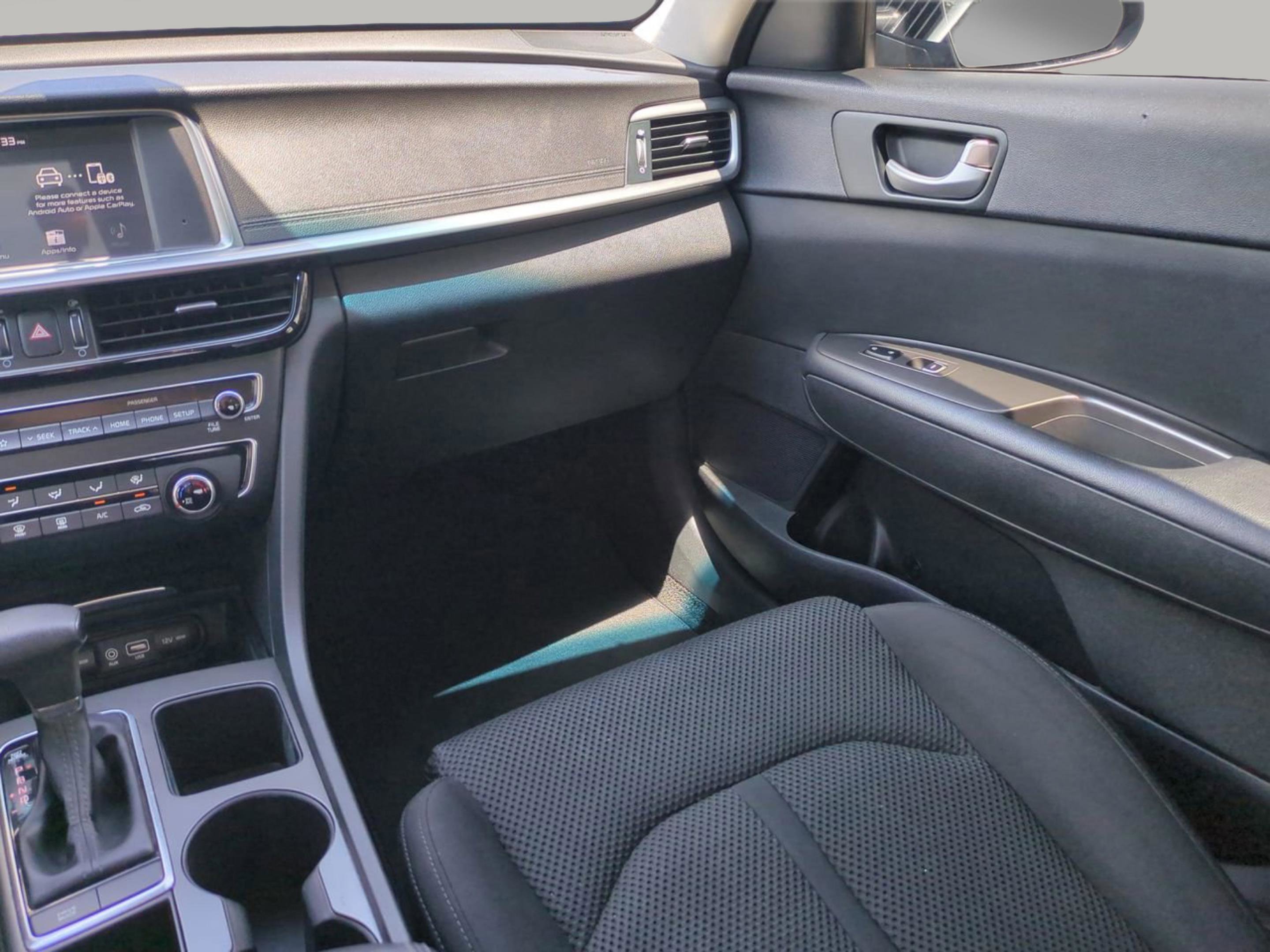 2020 Kia Optima LX photo 17
