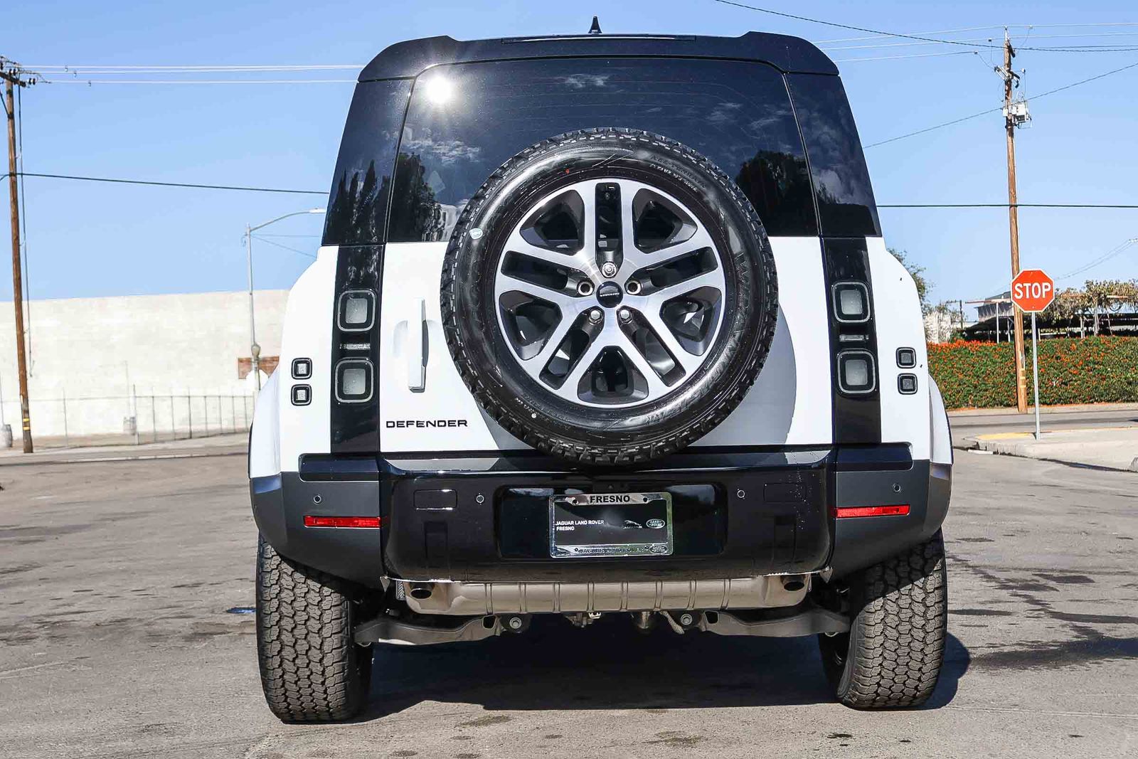 2026 Land Rover Defender 110 S photo 2