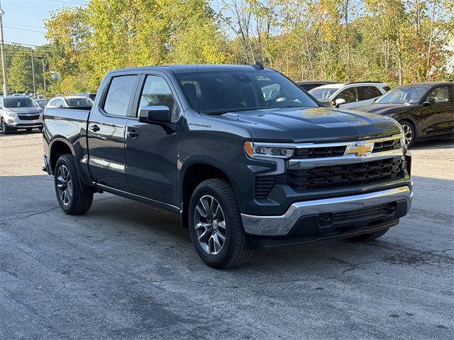 2026 Chevrolet Silverado 1500 LT photo 2
