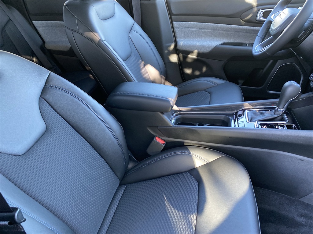 2025 Jeep Compass Latitude photo 34