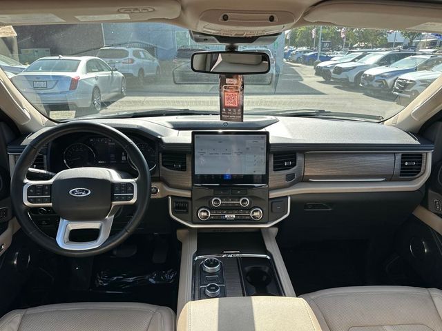 2023 Ford Expedition Limited photo 16
