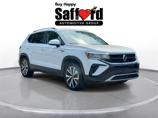 2024 Volkswagen Taos SE photo 9
