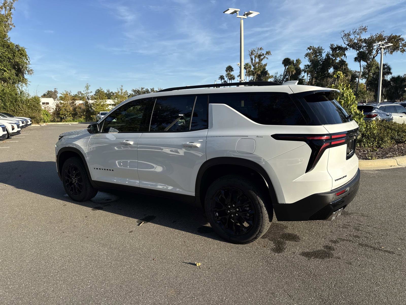 2026 Chevrolet Traverse photo 2