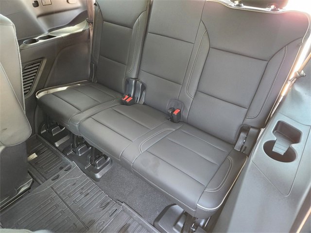 2022 Gmc Yukon SLT photo 28