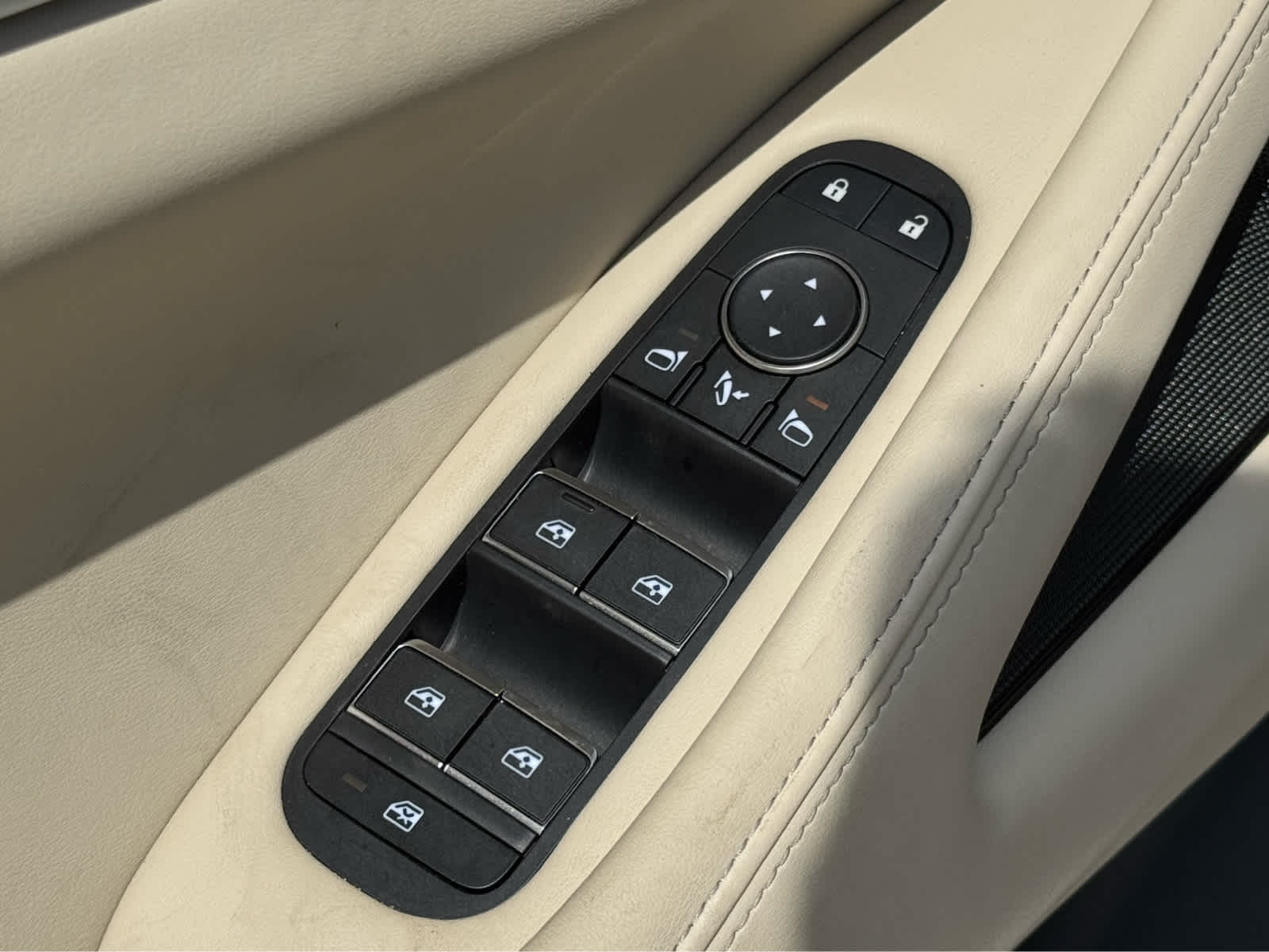 2025 Infiniti QX60 Pure photo 16