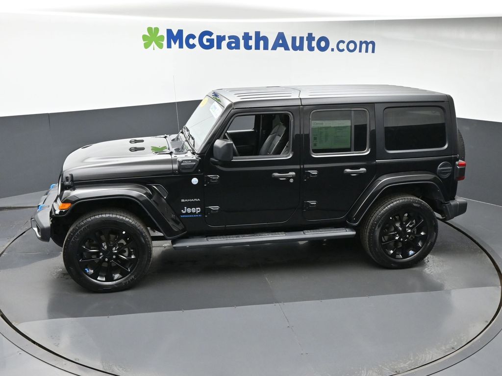 2023 Jeep Wrangler Sahara 4xe photo 15