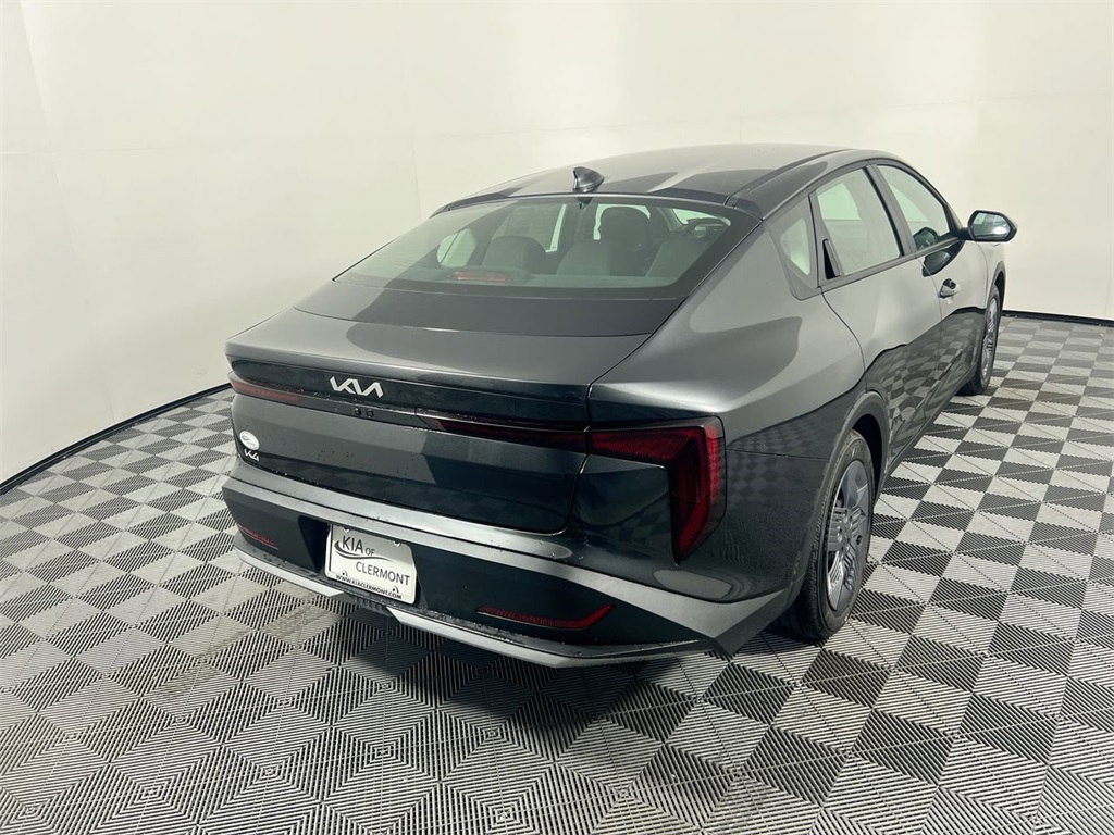 2025 Kia K4 LX photo 3