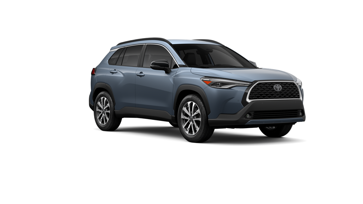 2025 Toyota Corolla Cross XLE photo 15