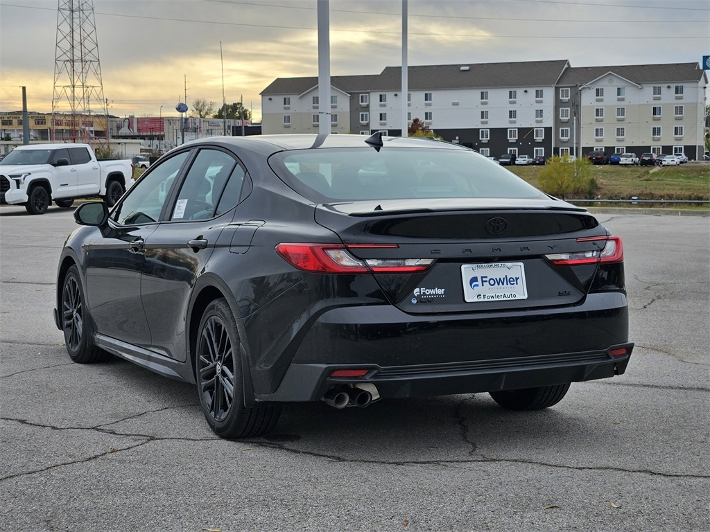 2026 Toyota Camry SE photo 3