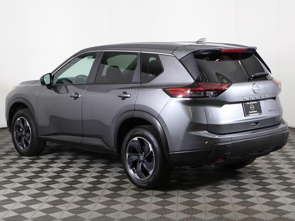 2024 Nissan Rogue SV photo 7