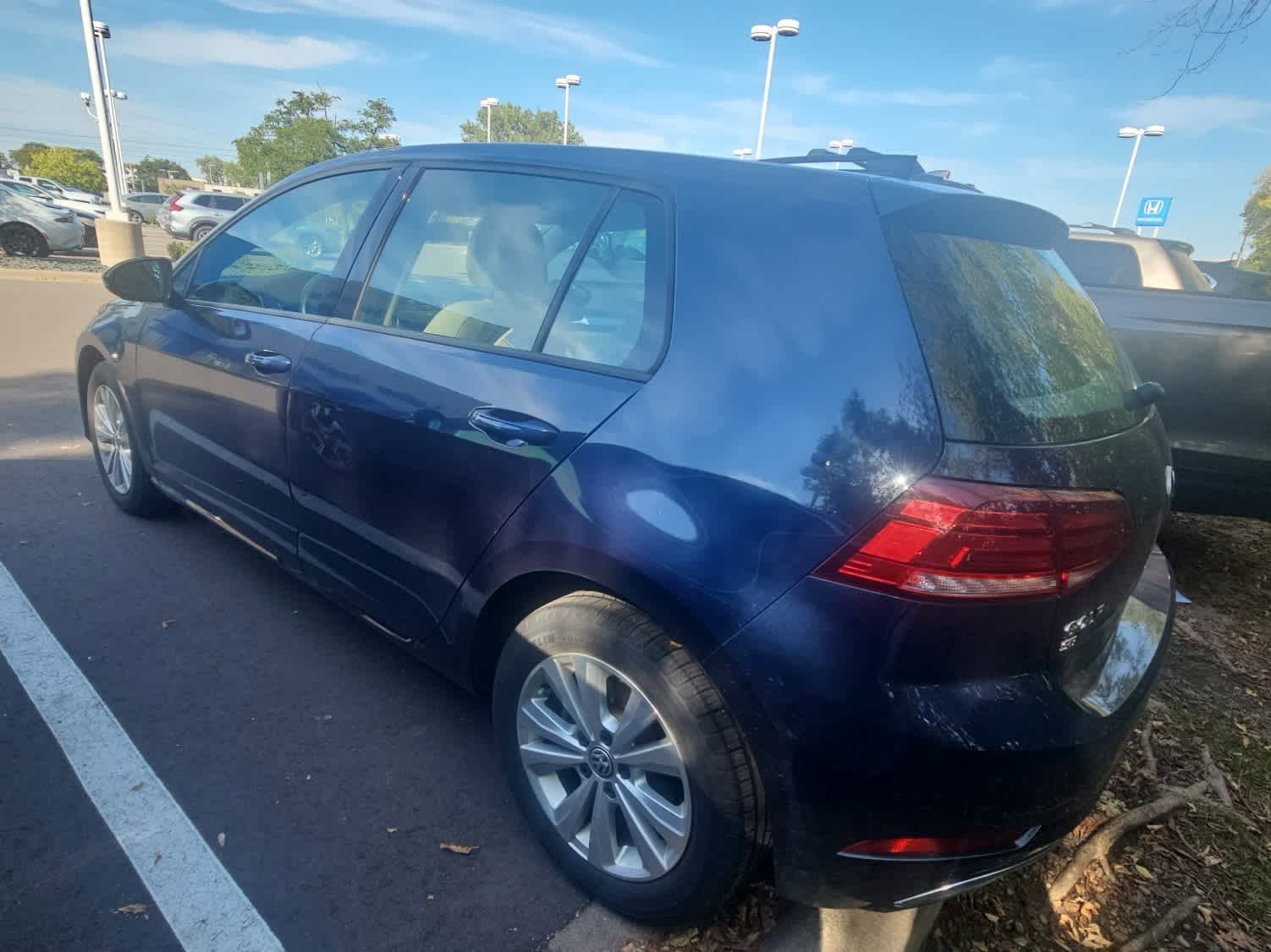 2018 Volkswagen Golf SE photo 4