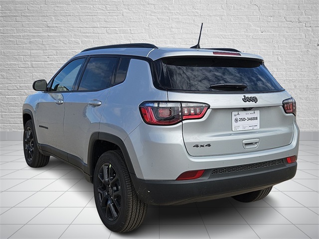 2026 Jeep Compass Latitude Altitude photo 3